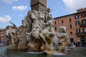 La fontaine des quatre fleuves à Rome