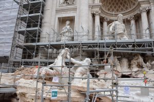 Statues de la Fontaine de Trévi à Rome