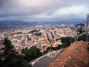 Marseille vue de Notre-Dame-de-la-Garde : le vélodrome