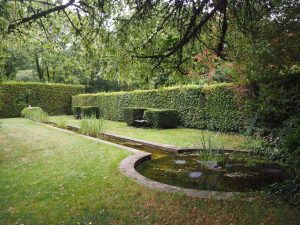 Les jardins tranquilles à Bourdeilles