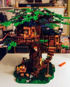 La maison dans les arbres Lego