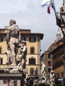 De la sculpture dans les rues de Florence
