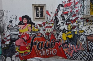 Hommage au Fado dans les rues de Lisbonne