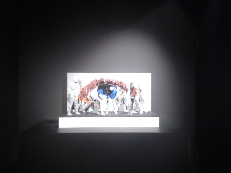 Une oeuvre autour de Big brother en Lego