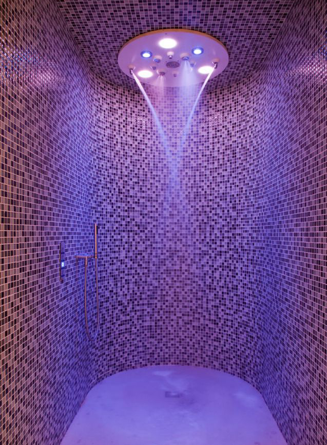 Douche sensorielle, spa