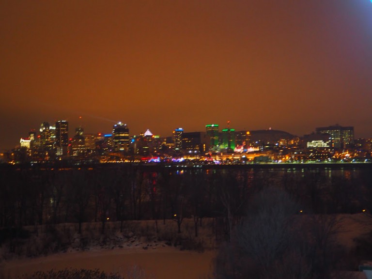 Skyline de Montréal vu depuis la grande roue de la fête des neiges