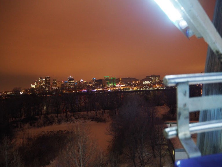 Skyline de Montréal vu depuis la grande roue de la fête des neiges